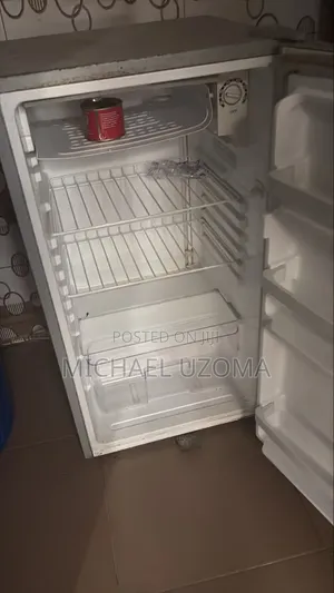 LG Firamare Mai Tsaye