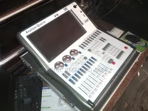 Sabon Avolites Quartz Lighting Console