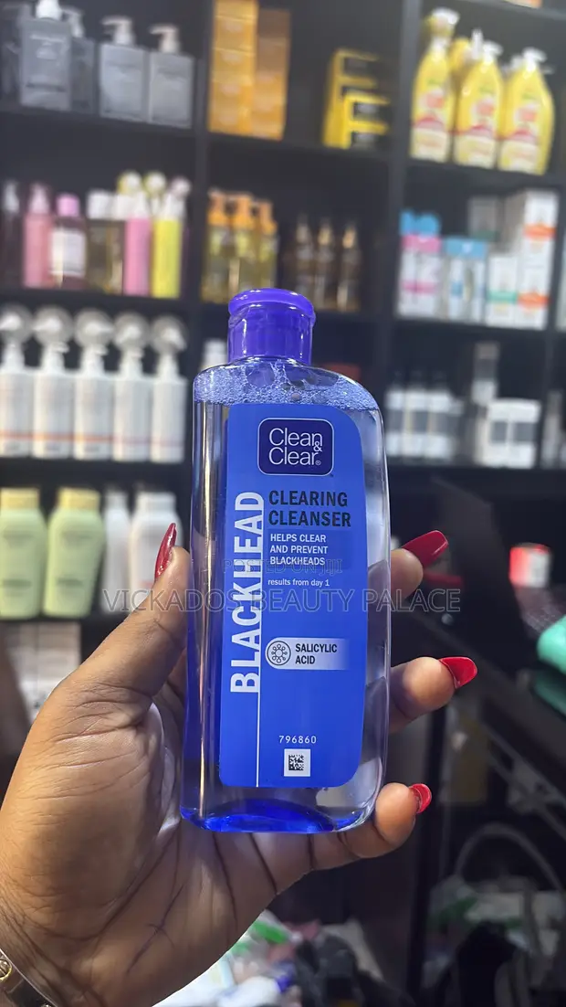 Clean & Clear Blackhead Clearing Cleanser - 1