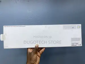 Apple Magic Keyboard tare da Touch ID - Akwati Bude