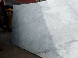 White Marble Slabs for Kitchen Countertop & Staircase