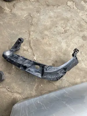 Mercedes-Benz ML350 Hanger na Fitila (Na Biyu)