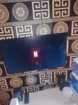 Hisense 40-Inch Smart TV (4K UHD) - 2