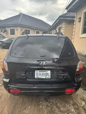 Hyundai Santa Fe 2004 Baki