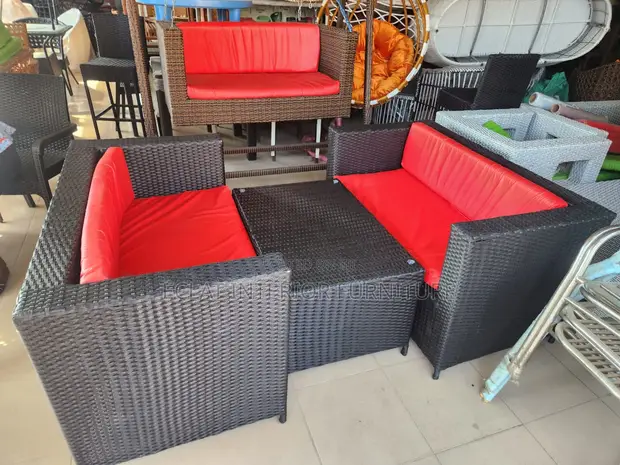 4-Seater Restaurant Set for VIP - 1