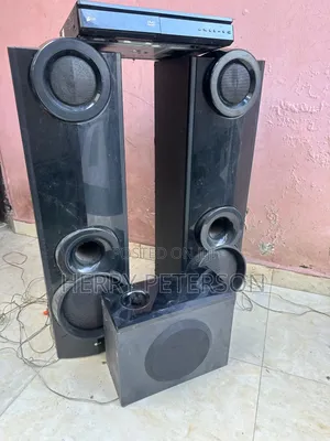 LG 4.2-Channel DVD Gidan Wasan Kwakwalwa