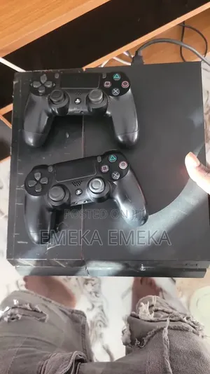 Used 1TB PS4 with 14+ Games