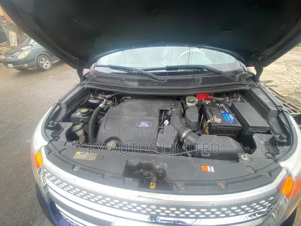 Ford Explorer 2011 Blue - 1