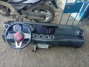 2019-2022 Mercedes-Benz E300/E400 Dashboard & Steering