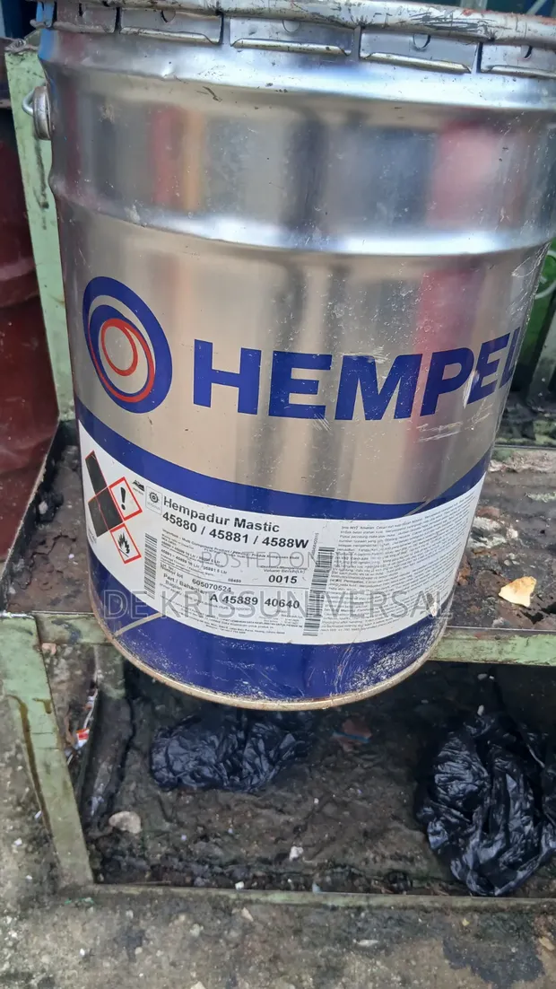 Hempel Hempadur Mastic 45880 Red Epoxy Primer Paint - 1