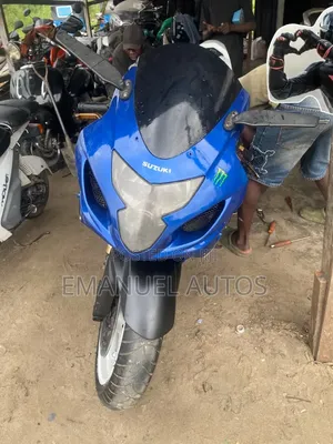 Suzuki GSX-R 650 K4 2014 Blue