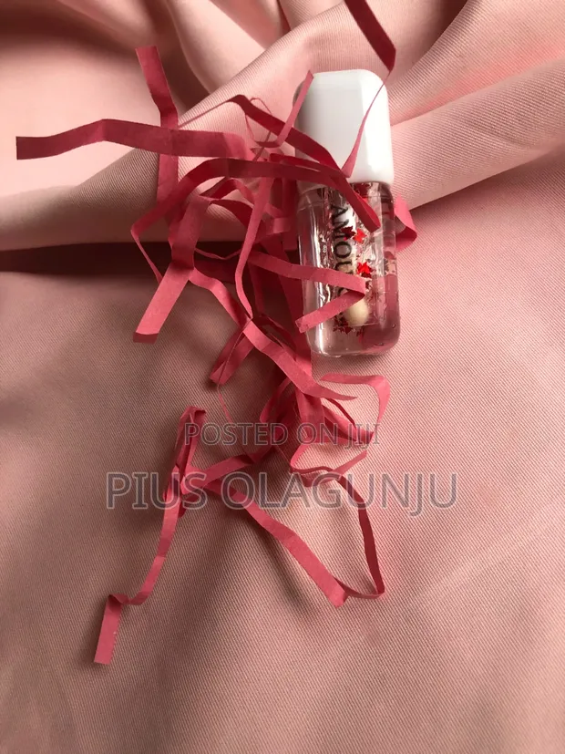 Amoura Lip Gloss Collection - 1