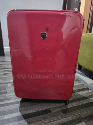 Victoria Collection Pink Hardshell Spinner Suitcase