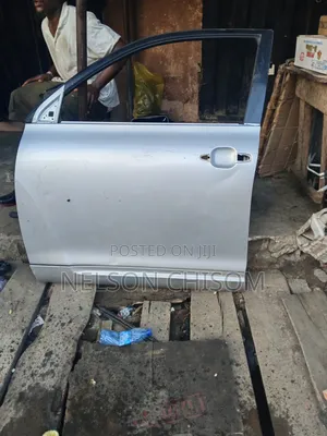 Toyota Highlander Front Left Door (2008-2010)