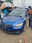 Mazda 3 2004 Mai Amfani a Ƙasashen Waje, Shuɗi - 1