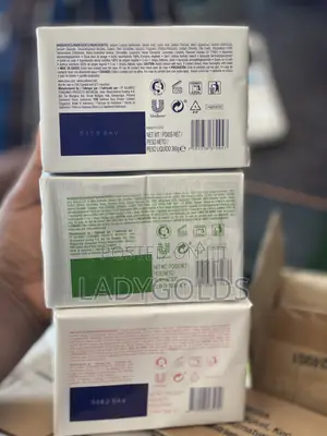 Dove 3-in-1 Wanke, Mai Lembada, Mai Ciyarwa Sabulun Jiki