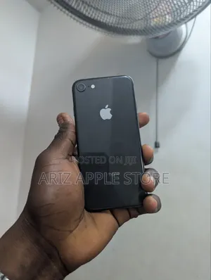 Apple iPhone 8 64GB Baki