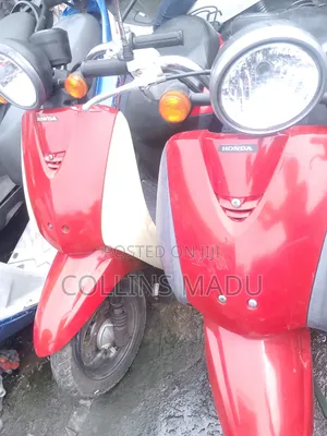 Kymco Agility 2023 Black Scooter