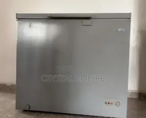 Midea HS-258C Chest Freezer - 198 Litres