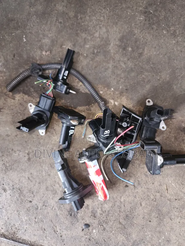 Used Air Flow Meter Sensor for Toyota Avalon 2013 - 1