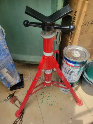 Heavy-Duty V-Head Folding Pipe Jack Stand