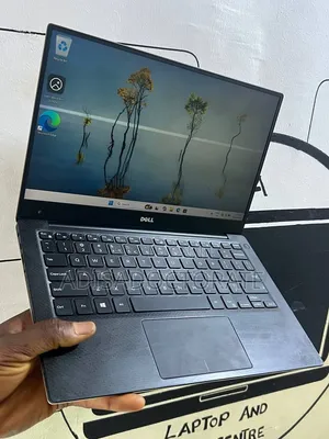 Dell XPS 13 Laptop - Intel Core i7, 8GB RAM, 256GB SSD