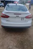 Ford Focus 2012 White - 3