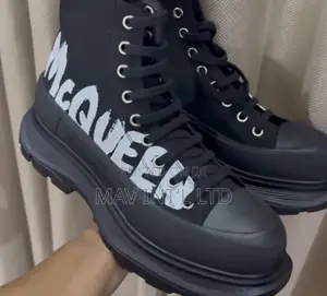 Alexander McQueen Tread Slick High-Top Takalmi