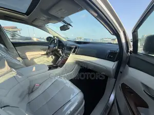 Toyota Venza XLE AWD 2011 Silver
