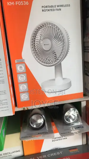 Kamisafe KM-F0536 Fan Mai Ɗaukar Baturi Mai Juyawa