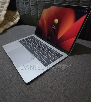 Apple MacBook Pro 2017 8GB RAM, 256GB SSD
