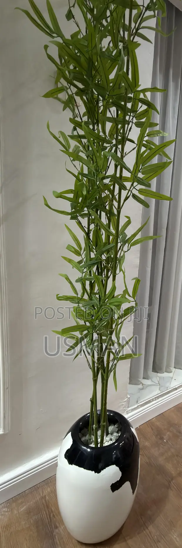 Flower Vase - 1