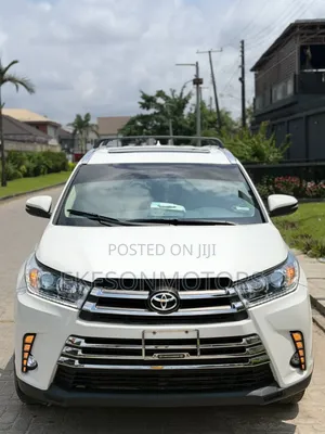 2015 Toyota Highlander XLE AWD SUV - White