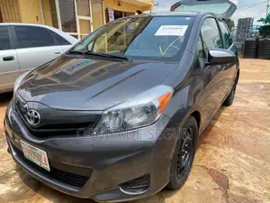 Toyota Yaris LE Hatchback 2014