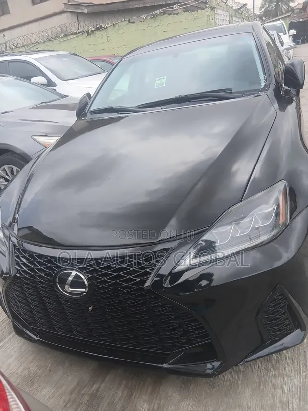 Lexus IS 2010 Black - 1