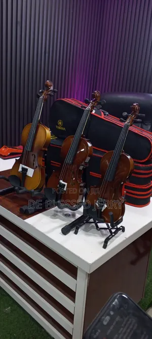Yamaha Violin - Professional Acoustic