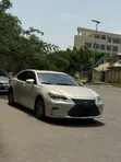 Lexus ES 350 2016 Gold - 2
