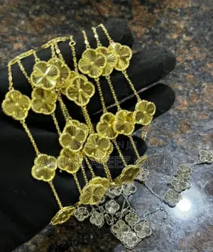 18 Karat Gold Hand Chains