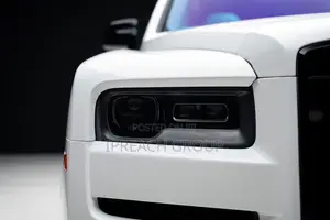Rolls-Royce Cullinan Base 2019 Fari