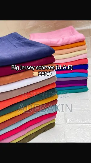 ADE Scarves & More Jerin Masu Inganci na Musamman