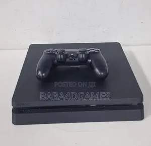 PS4 Slim with 1 Wireless Pad & 5 Installed Games