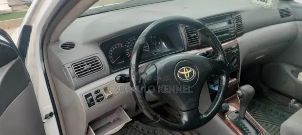 Toyota Corolla 2004 Fari - 1
