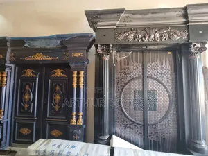Kofa Mai Tsaro 5ft x 7ft Ta Karfe Da Gina