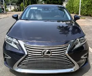Lexus ES 350 2018 Blue