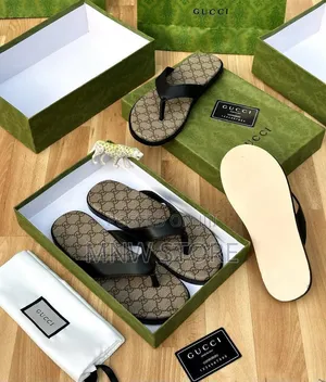 Gucci Slippers - Brand New
