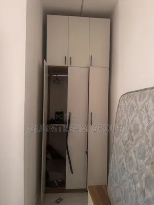 Sabon Wardrobe Mai Kofofi 2 Fari Mai Sheki
