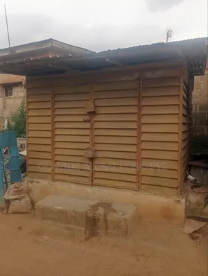 10x10ft Removable Shop Container with Roofing & Security