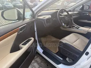 Lexus RX 350 FWD 2017 Fari