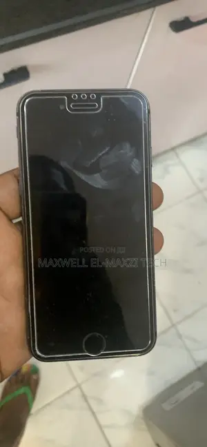 Apple iPhone 8 64GB Black