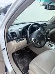 Toyota Highlander SE 2011 Fari - 4
